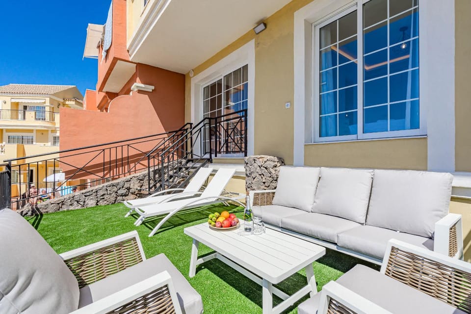 Patio, Day, View (from property/room), Seating area, sunbed