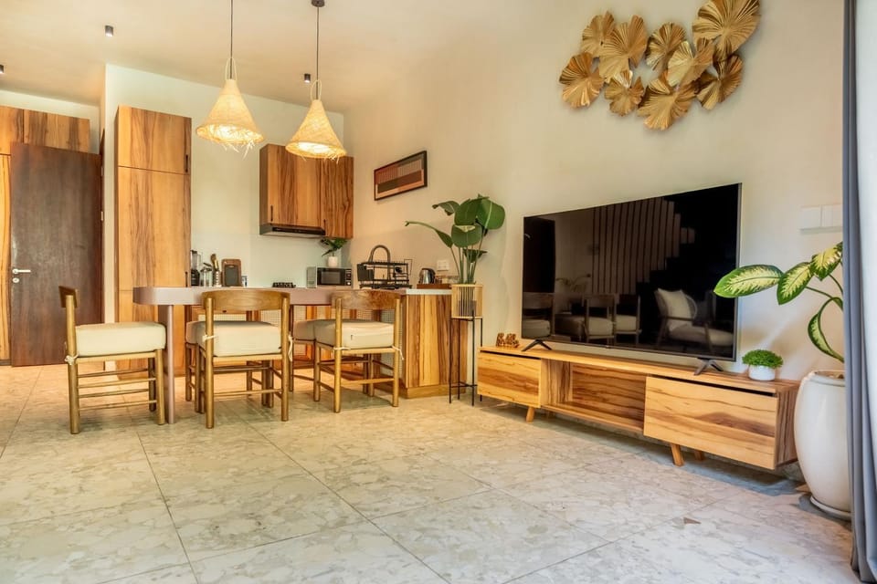 Sunny Cuddles Canggu 2 Bedroom Villa in North Kuta