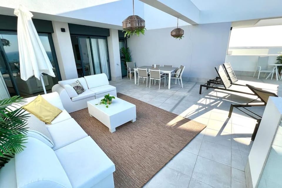Precioso ático con increíbles vistas al mar Apartment in Costa del Sol