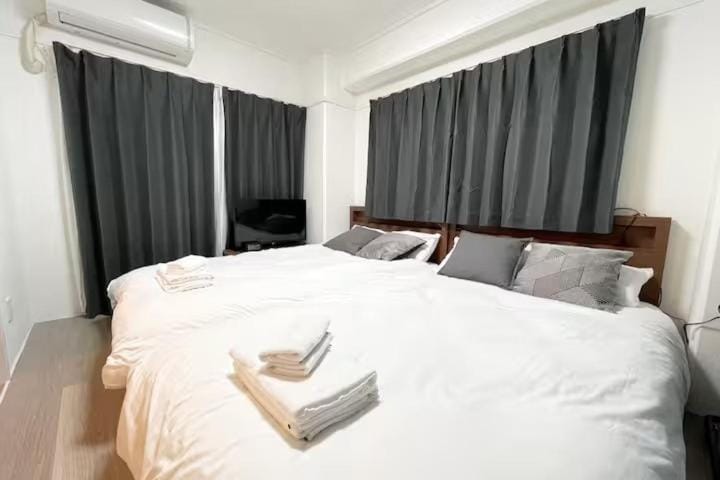 Mutsumi Umedakita 402 むつみ庵梅田北 402 Apartment in Osaka