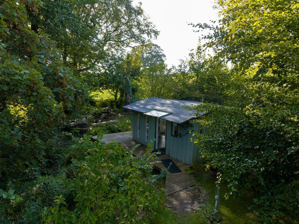 Property building, Natural landscape, Landmark view