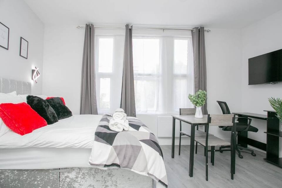 Cherry blossom studio in Sydenham Apartment in London Borough of Southwark