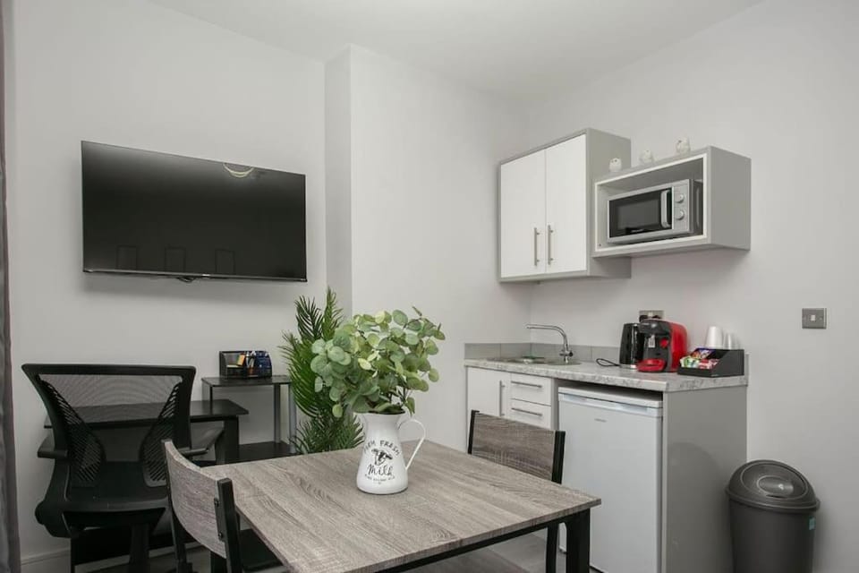 Cherry blossom studio in Sydenham Apartment in London Borough of Southwark