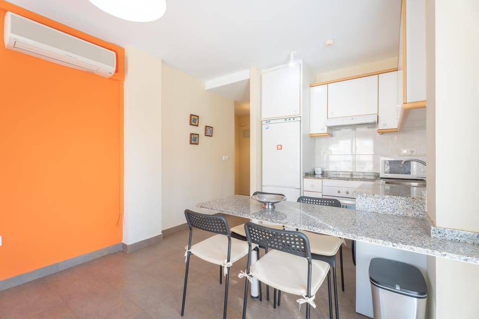 Property building, Kitchen or kitchenette, Living room