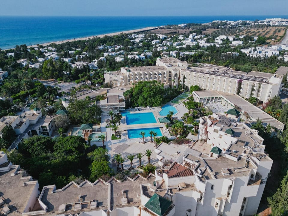 Property building, Swimming pool