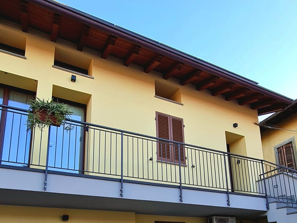 Property building, Balcony/Terrace