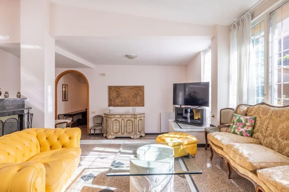 Residenza Latina -Charme & Relax Villa in Rome