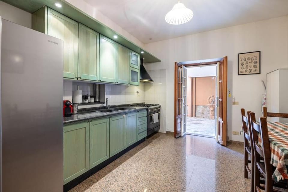 Residenza Latina -Charme & Relax Villa in Rome