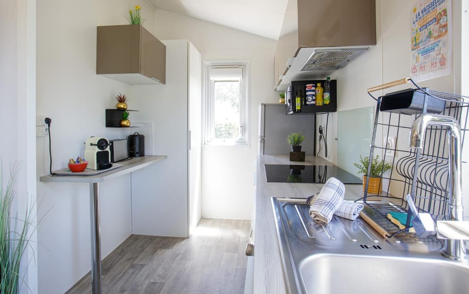 Mobilhome tout confort camping 4 étoiles Apartment in Gujan-Mestras