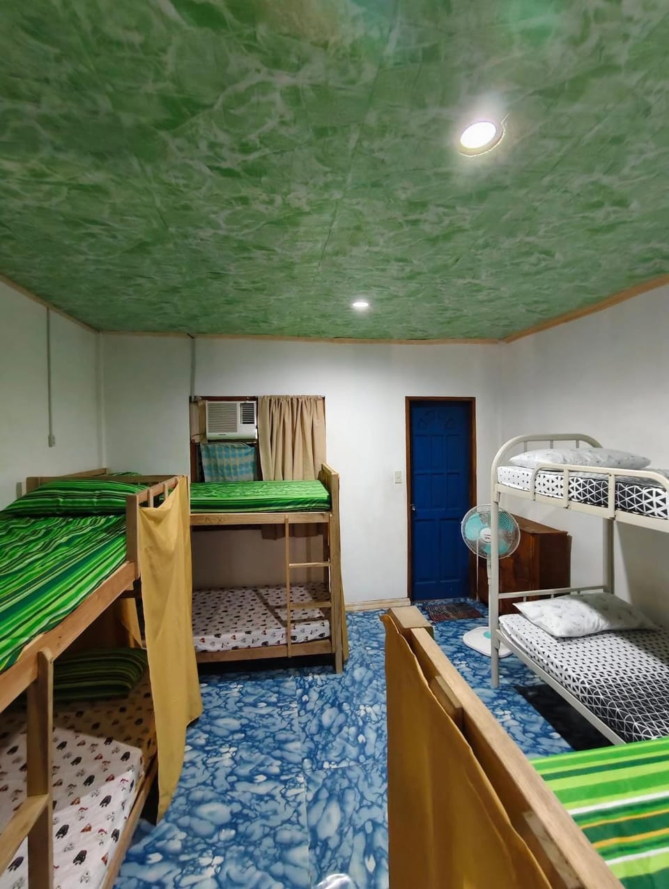 Kael Guesthouse Moalboal Hostel in Central Visayas