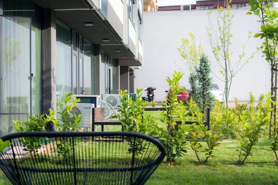 Garden, Garden view