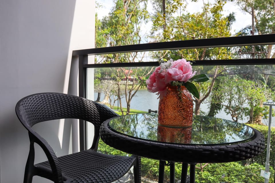 View (from property/room), Balcony/Terrace