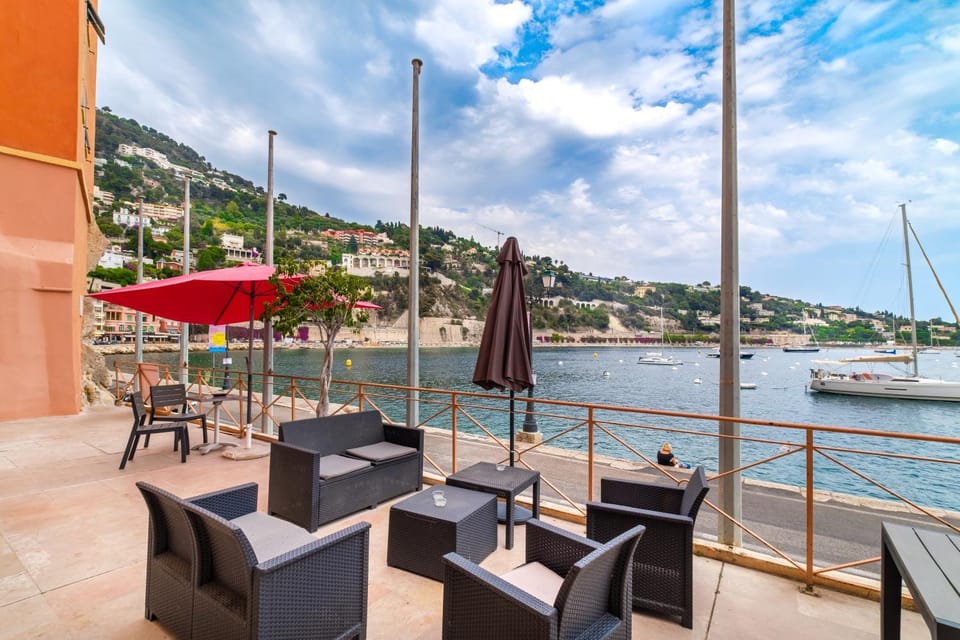 Patio, Nearby landmark, Day, Natural landscape, View (from property/room), Balcony/Terrace, Seating area
