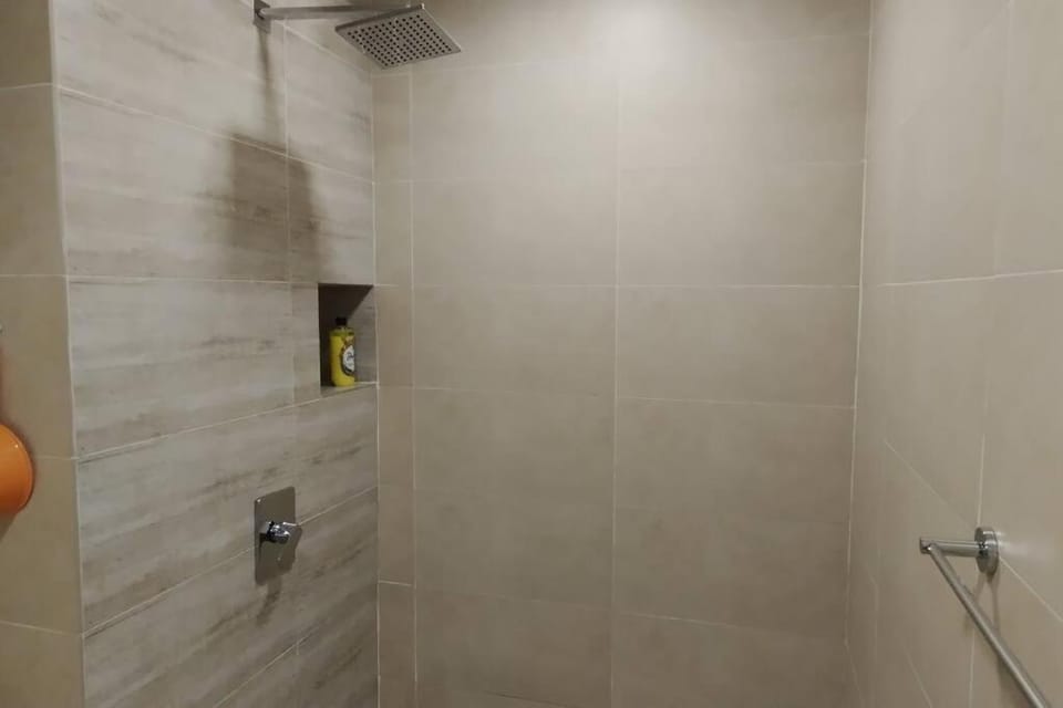 Sam's Homestay - 2 BR 2 Bath Windmill Upon Hills Apartment in Selangor, Malaysia