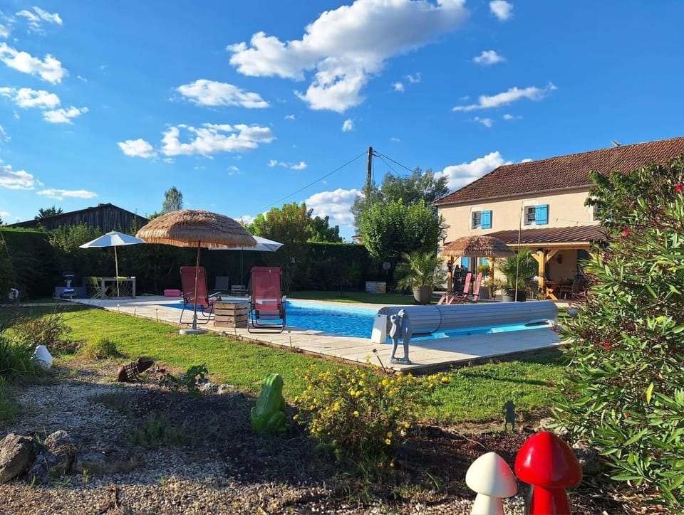 Pool view, Swimming pool