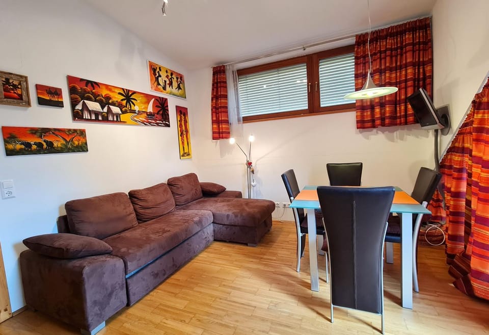 Communal lounge/ TV room, Living room