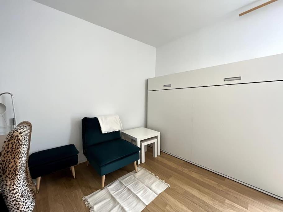 Le Studio des Sablons-2 pers-150m place du marche Apartment in Fontainebleau