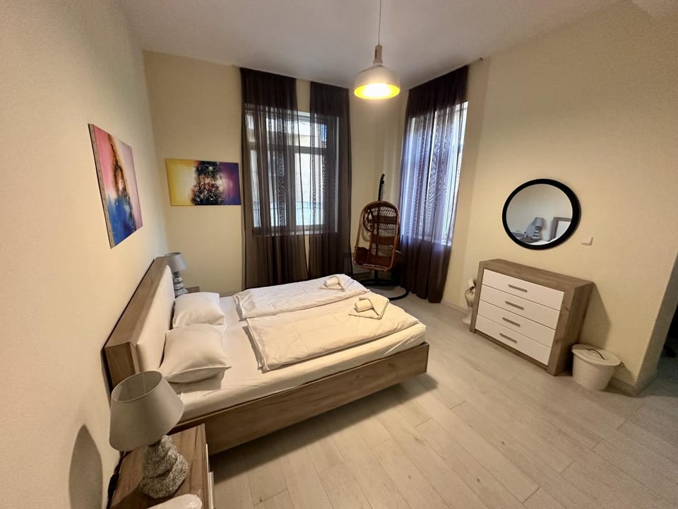 Bed, Bedroom