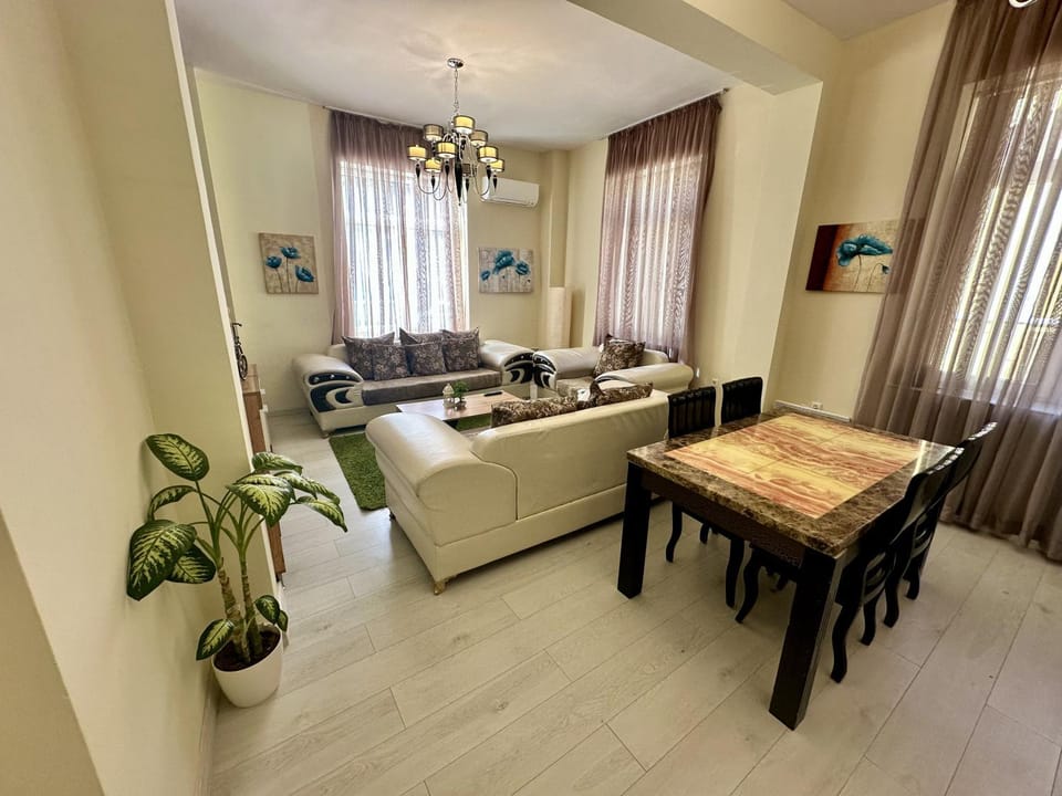 Living room, Seating area, Dining area