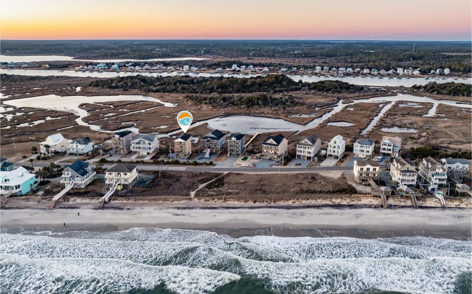 Oceanside Oasis by Sea Scape Properties House in North Topsail Beach