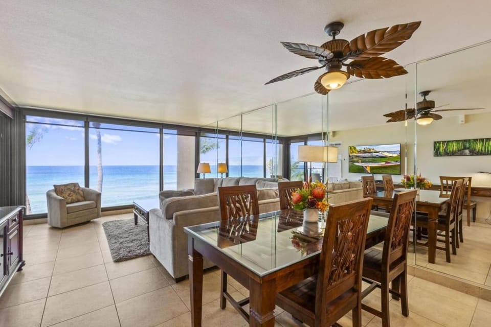 Living room, Seating area, Dining area, Sea view