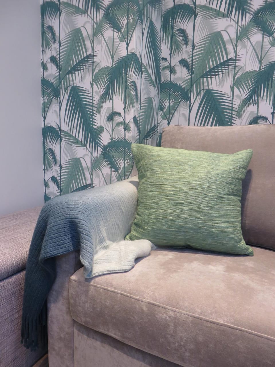 Living room, Decorative detail