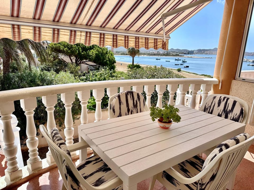 Balcony/Terrace, Balcony/Terrace, Sea view, Location