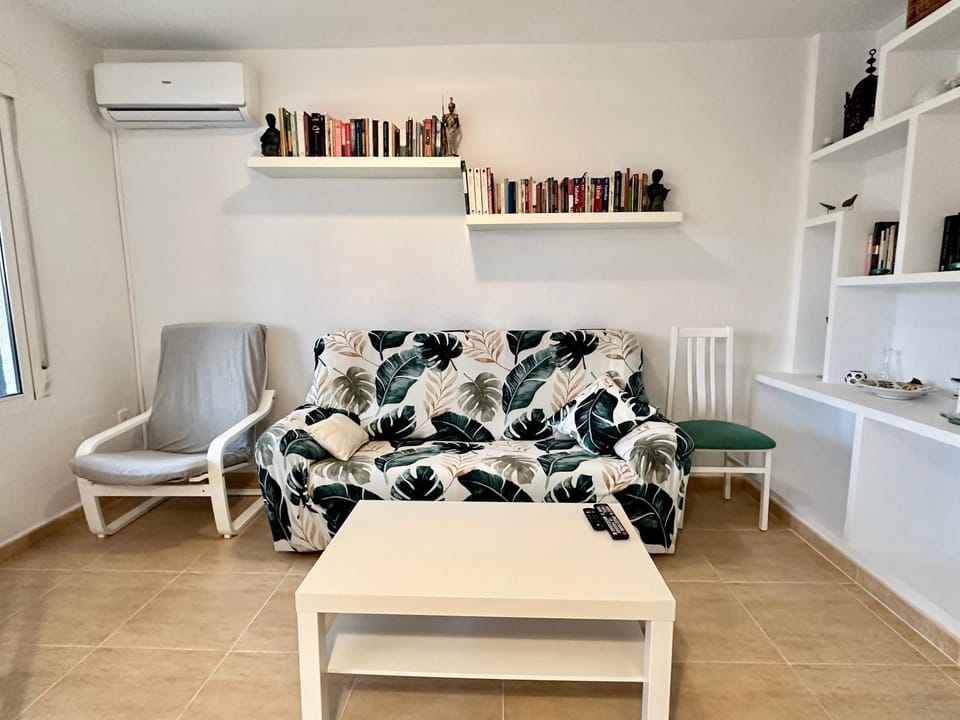 Library, Living room, air conditioner