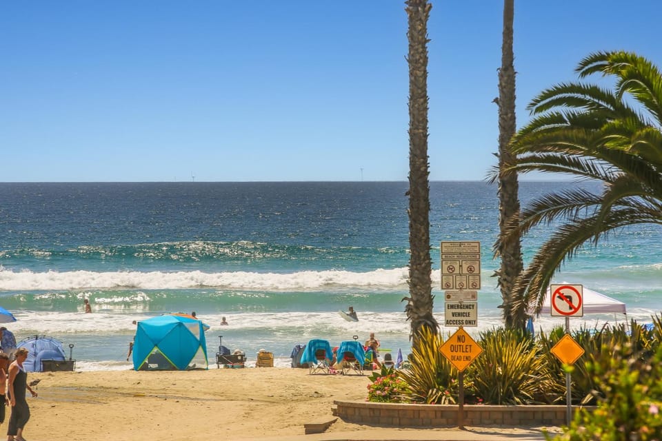 C4 - Coastal Cottage Apartment in Oceanside
