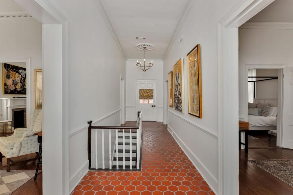 Wilkins Townhouse - 3 Bed, 3 Bath, Walk to Downtown House in Natchez