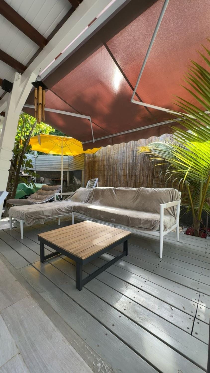 Hibiscus Paradise House in Leeward Islands