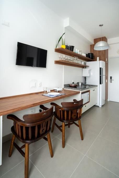 Studio em Pinheiros - 2 Quadras da Faria Lima e Vila Madalena Apartment in Sao Paulo City