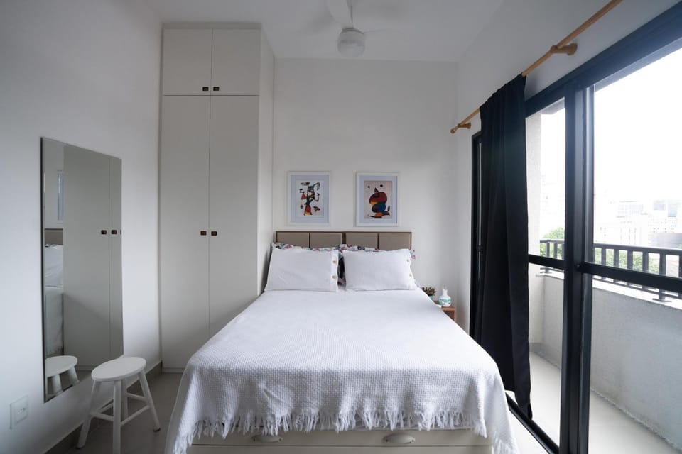 Studio em Pinheiros - 2 Quadras da Faria Lima e Vila Madalena Apartment in Sao Paulo City