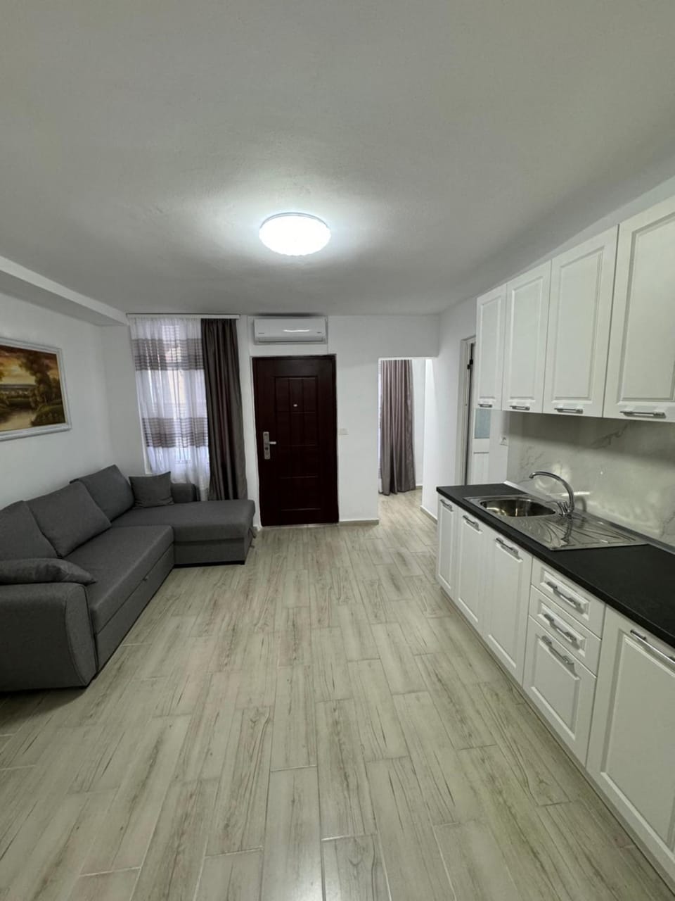 Kitchen or kitchenette, Living room, Seating area