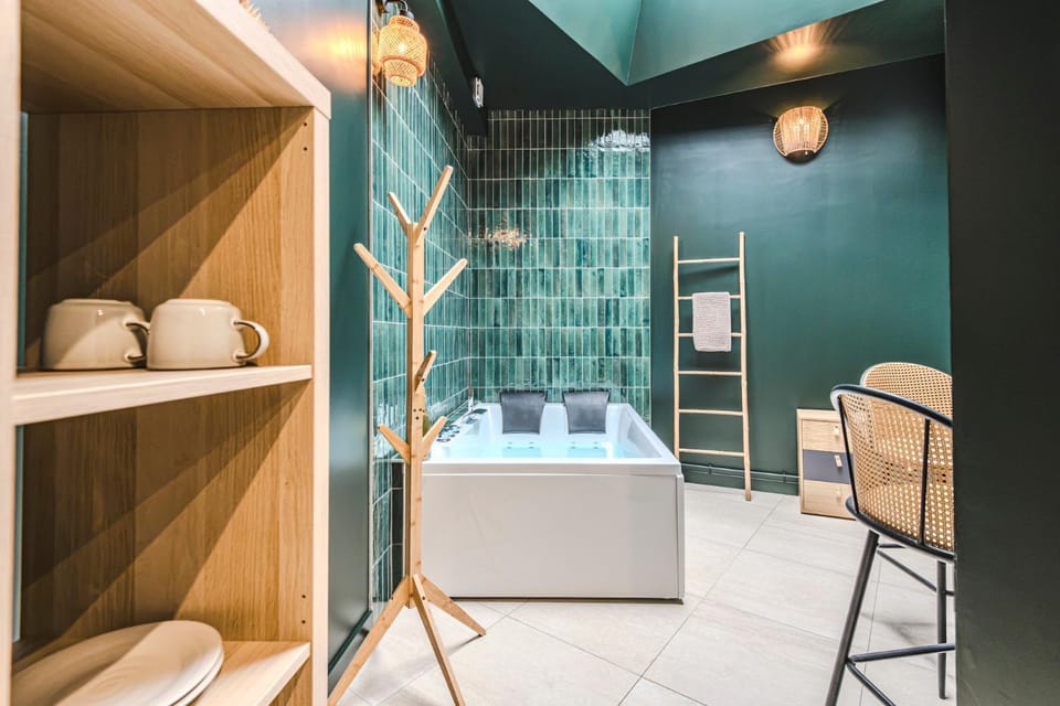 SPA Balnéo des Sacres-REIMS-Centre Ville Apartment in Reims