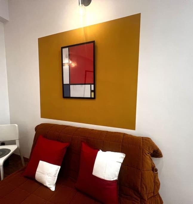 Mondrian-Bozzi 59 Apartment in Bari