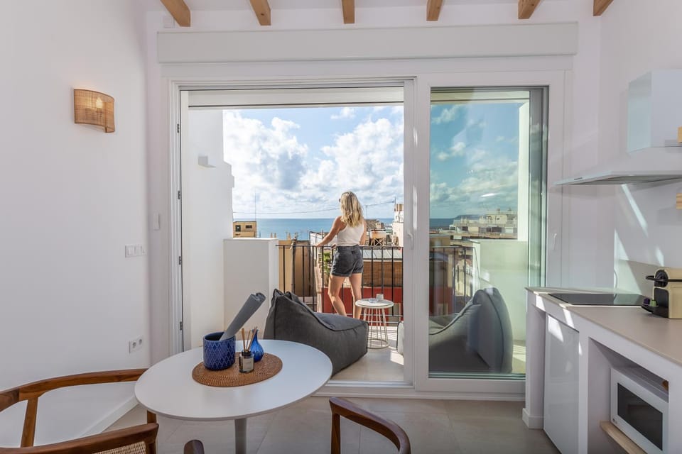 Balcony/Terrace, Living room