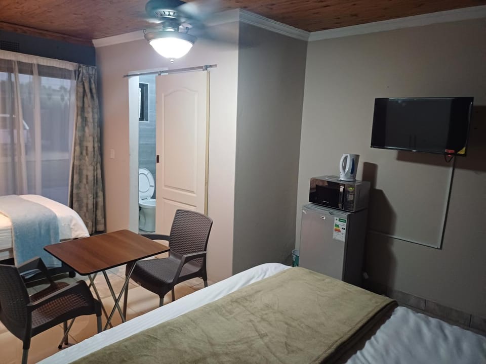 Willow Guest house Bed and Breakfast in Gauteng
