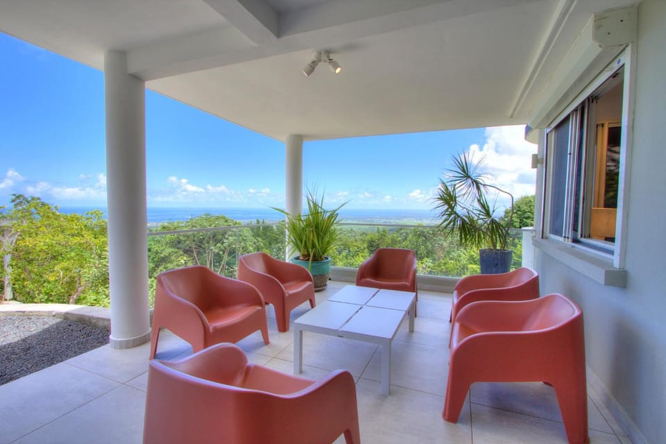 Day, Natural landscape, View (from property/room), Balcony/Terrace, City view, Sea view