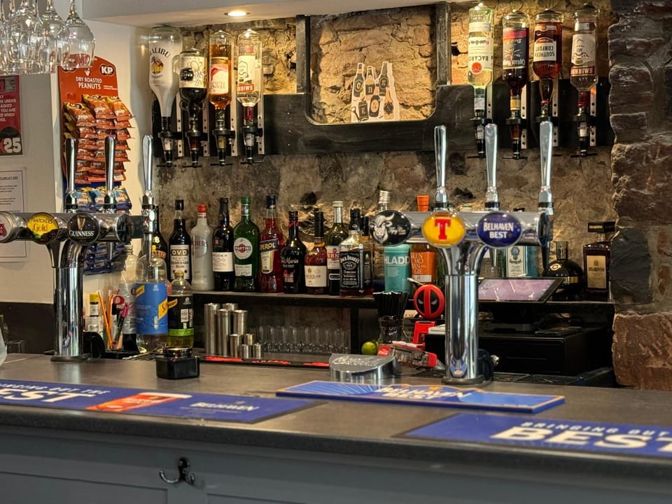 Lounge or bar, Drinks