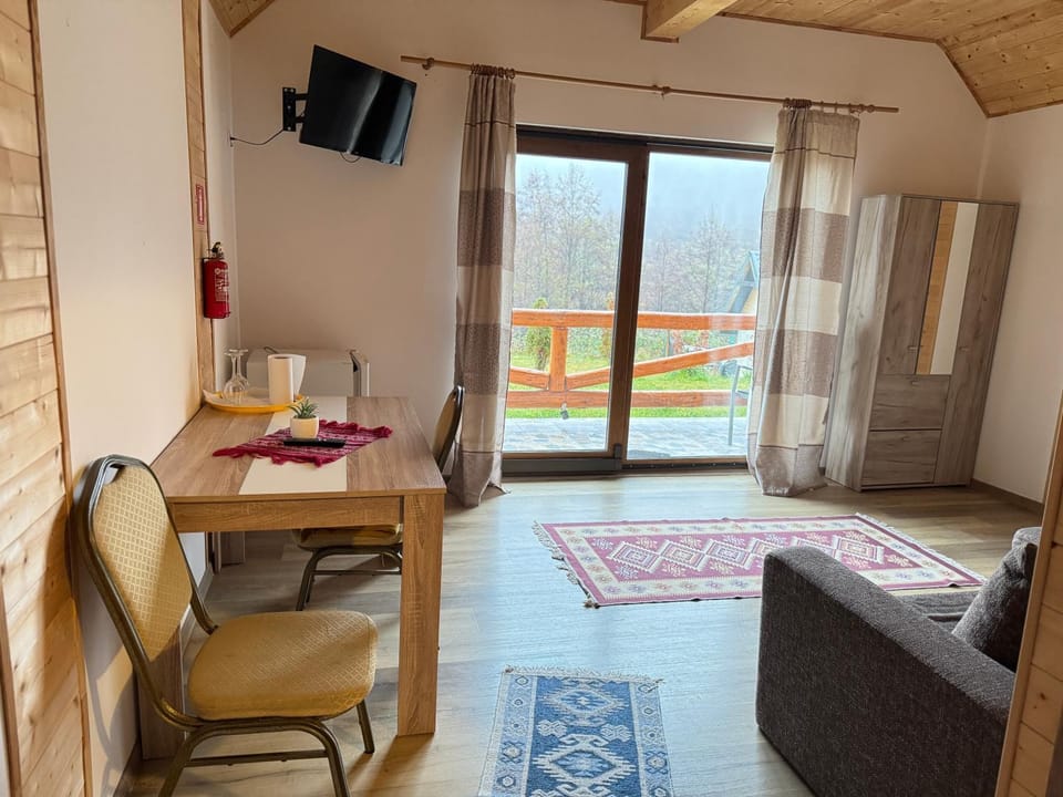 Balcony/Terrace, Living room