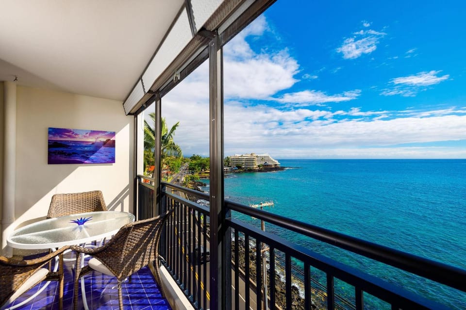Kona Alii 602 House in Holualoa