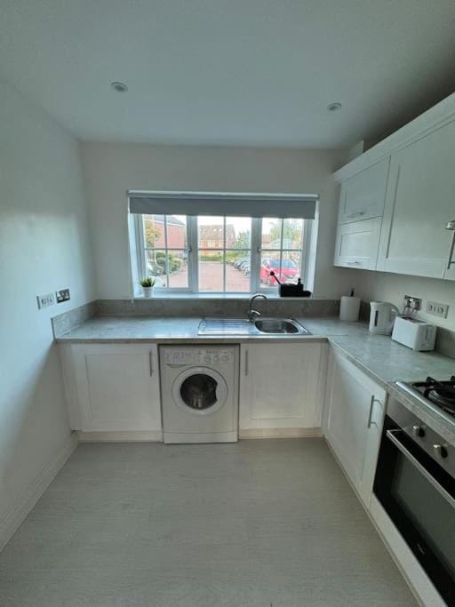 Paper Mill House House in Dartford