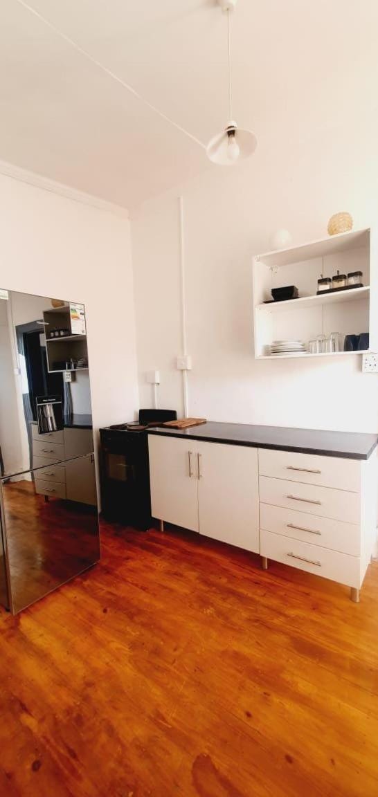 Vuyomat Guest House 1 Bed and Breakfast in Port Elizabeth