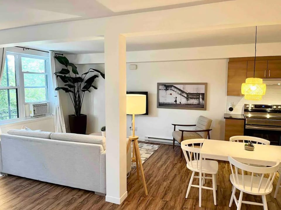 Mon appartement urbain de la 3e Avenue - stationnement inclus Apartment in Quebec City