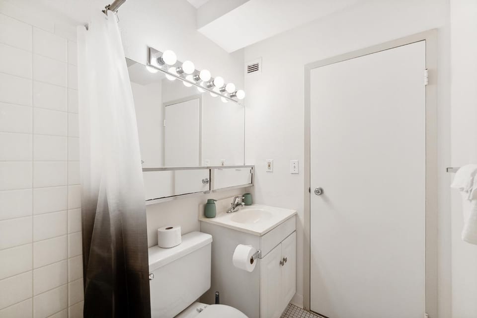 PP 2107 Beautiful 1Br Apartment I Free Parking Apartment in Harrisburg