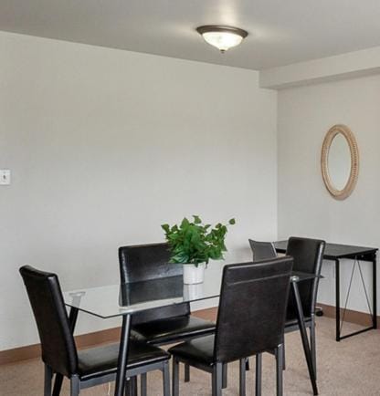 PP 501 Harrisburg Gem 2br, Pool, Parking Apartment in Harrisburg