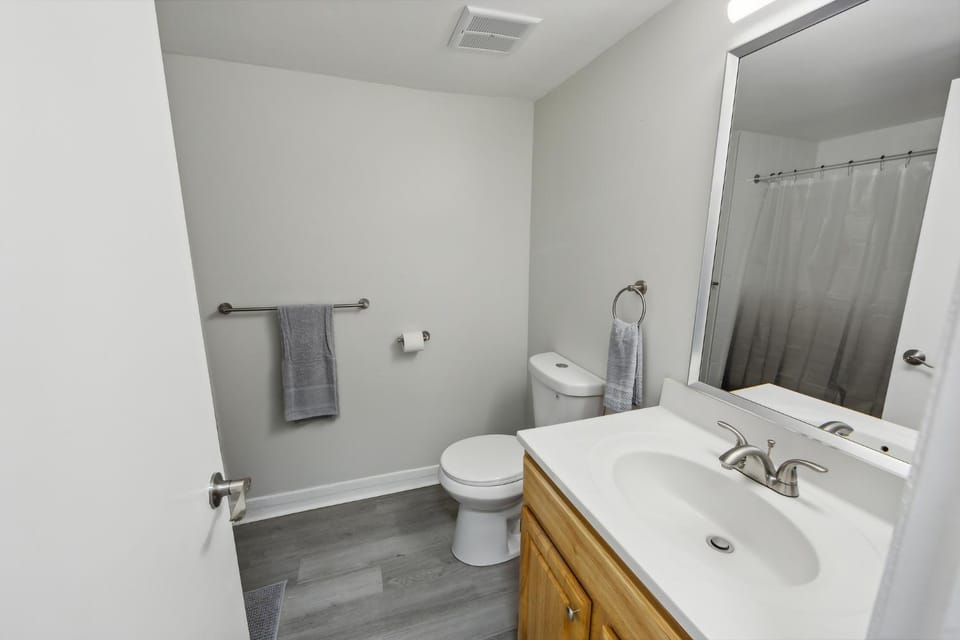 Pine Brook 1019 I Modern 15Br Apartment ! Pool Apartment in Delaware