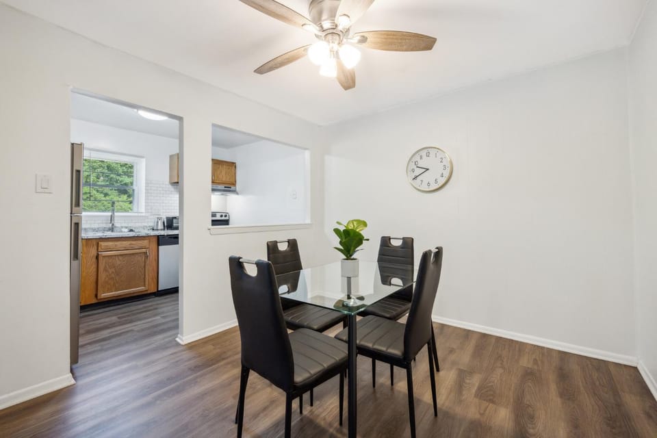 Pine Brook 1108 I Pool Gym I Free Parking ! Apartment in Delaware