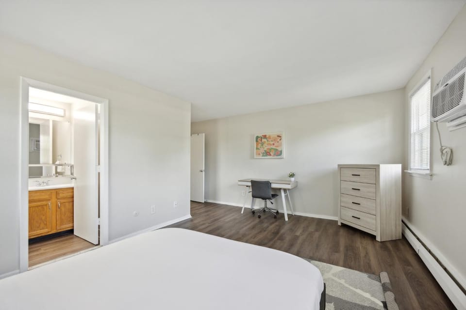 Pine Brook 1202 I Pool Gym I Free Parking ! Apartment in Delaware
